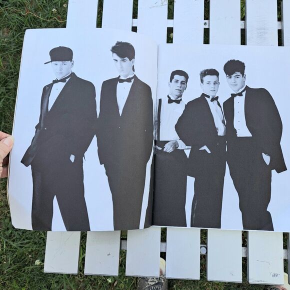 NEW KIDS ON THE BLOCK EASY PIANO MUSIC BOOK 1989 HANGIN' TOUGH LEONARD PAPERBACK - Picture 6 of 9